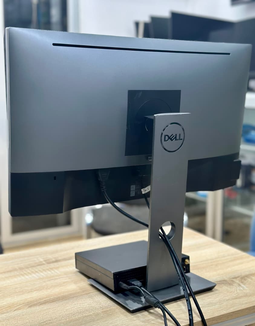 Dell OptiPlex 3050 Micro Core i5 + écran 24" sans bordure