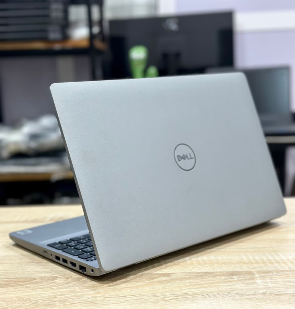 Dell Precision 3551 Core i7 – Nvidia Quadro 4 Go