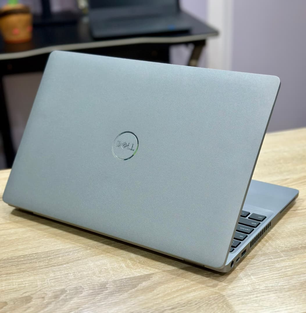 Dell Precision 3551 Core i7 – Nvidia Quadro 4 Go