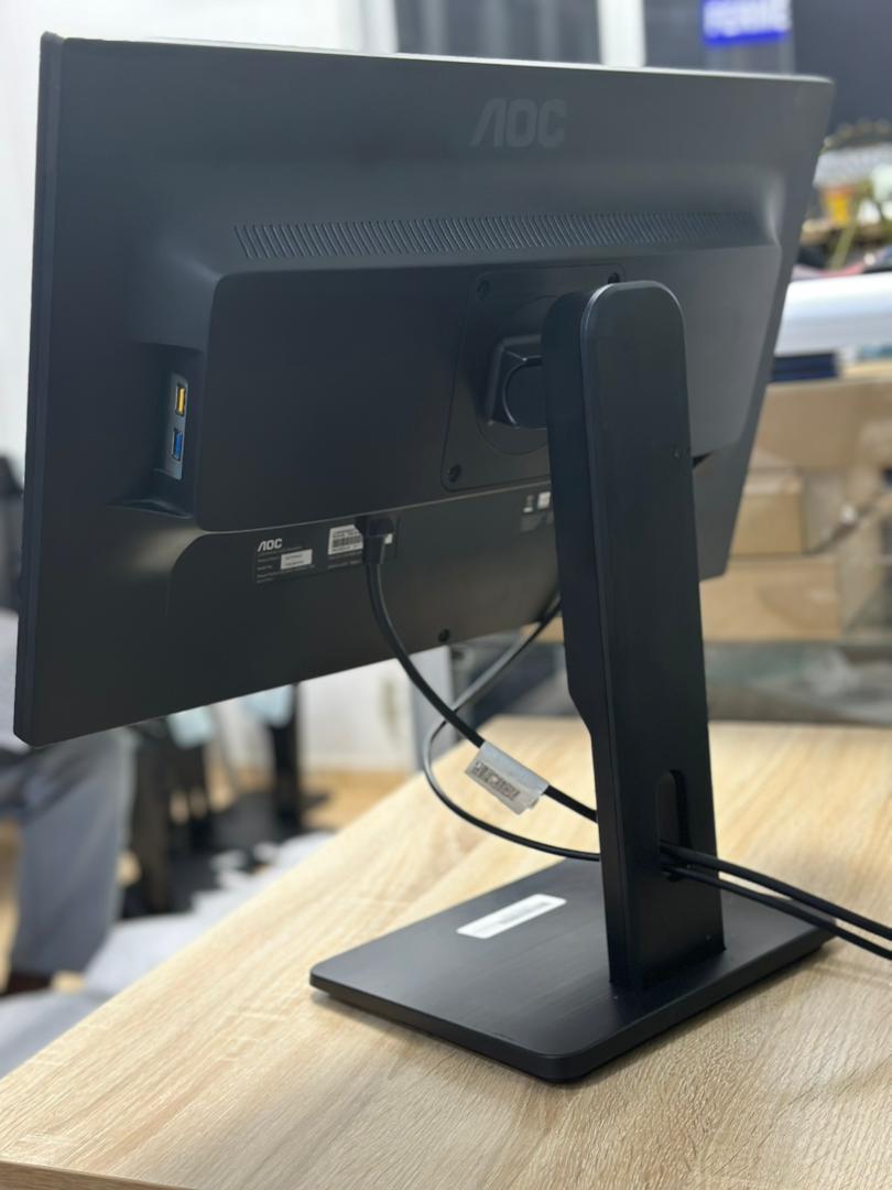 Moniteur AOC 24" Full HD IPS (I2475PXQU)