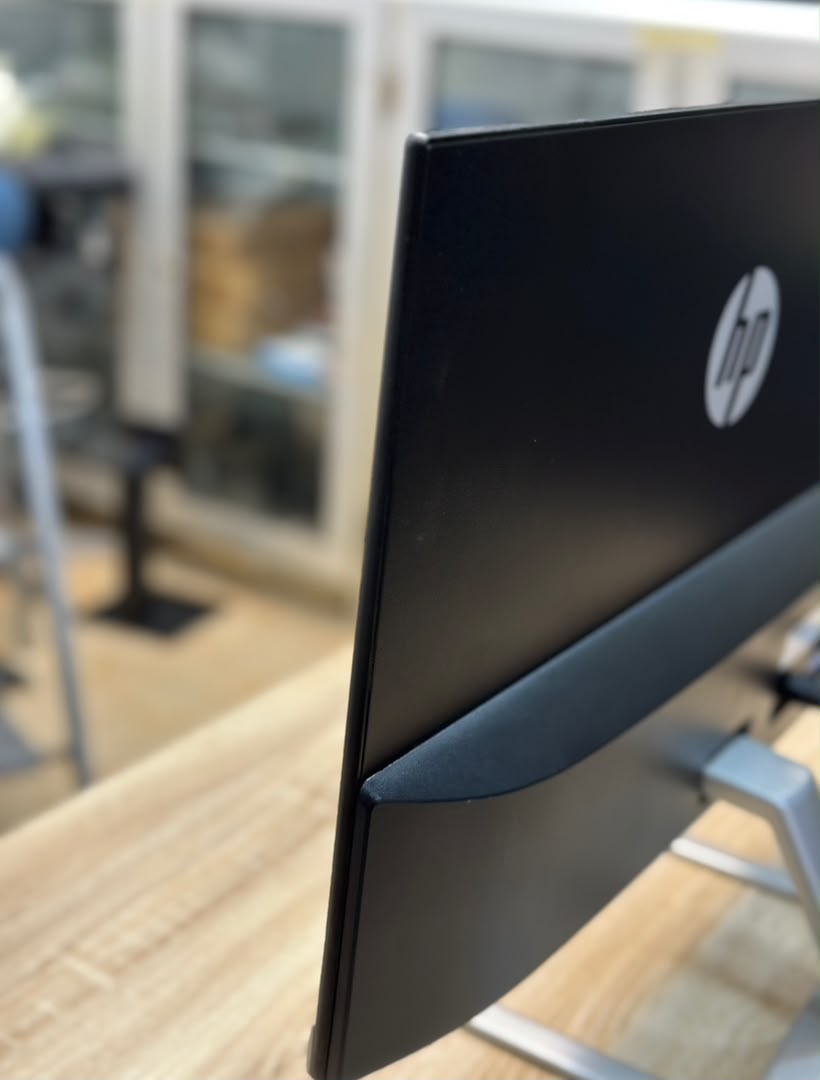 Moniteur HP 22" ultra-fin Full HD IPS