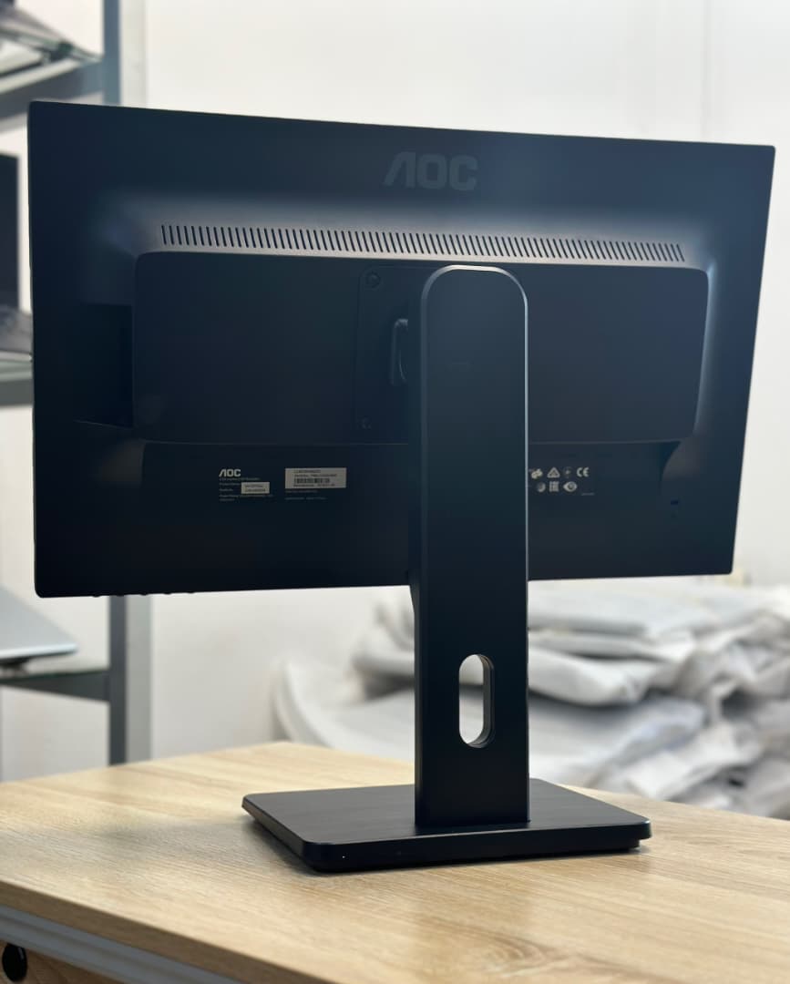 Moniteur rotatif AOC 24" Full HD IPS